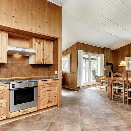 8 Person In Lokken-by Traum
